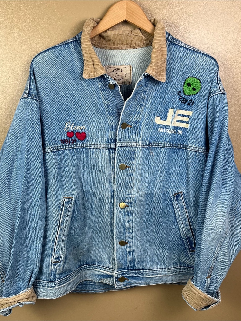 Vintage Embroidered Denim Jacket Large
